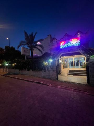Havana Hotel كمر المظهر الخارجي الصورة